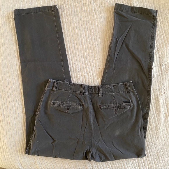Mens Calvin Klein Slim Fit Pants - 32W 31L - Picture 2 of 4